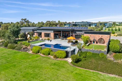 Property photo of 8 Dinnys Lane Batesford VIC 3213