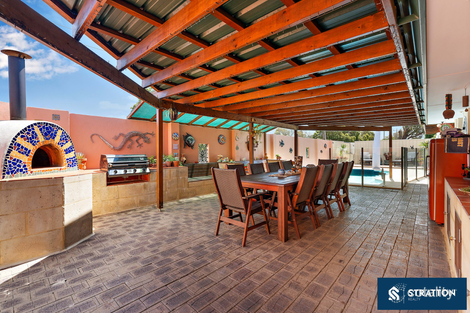 2 Beacon Cl, East Cannington, WA 6107