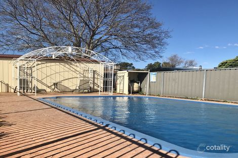 Property photo of 24 Twickenham Drive Dubbo NSW 2830