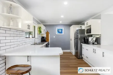 Property photo of 16 Rochester Drive Mount Warren Park QLD 4207