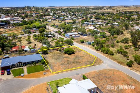 Property photo of 2 Rake Place Northampton WA 6535