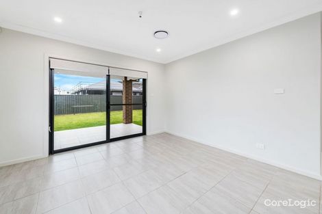 Property photo of 8 Poulton Terrace Campbelltown NSW 2560