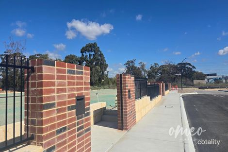 6 Titanium Bvd, Cockburn Central, WA 6164