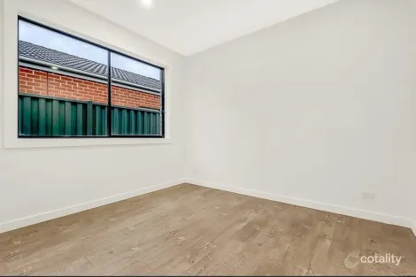 Property photo of 6 Magic Way Roxburgh Park VIC 3064
