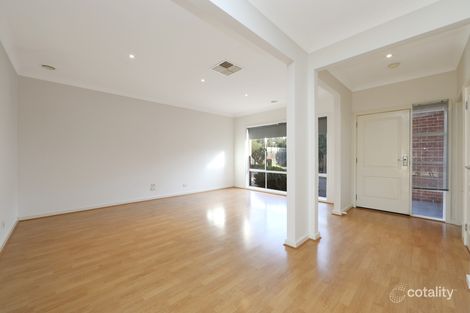 Property photo of 2/28 Burchall Crescent Rowville VIC 3178