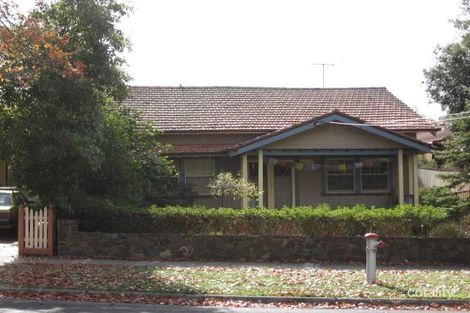 8 Kintore Cres, Box Hill, VIC 3128