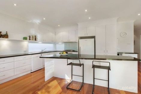 Property photo of 25 Argyle Road Kew VIC 3101