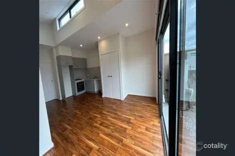 Property photo of 31 Isparta Mews Roxburgh Park VIC 3064