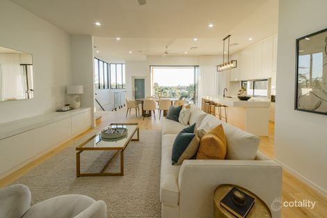 Property photo of 37 Majestic Outlook Seven Hills QLD 4170