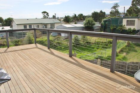 Property photo of 6 Foam Street Lakes Entrance VIC 3909
