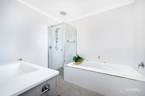 Property photo of 37 Frederick Jones Crescent Schofields NSW 2762