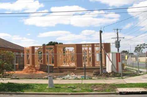 2 Lake St, Avondale Heights, VIC 3034