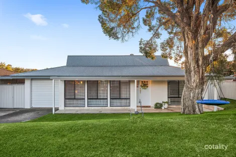 32 Lawrence Ave, Mount Warrigal, NSW 2528