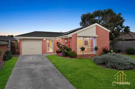 10 Sharne Ct, Cranbourne North, VIC 3977