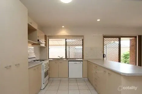 Property photo of 5 Daffodil Place Runcorn QLD 4113