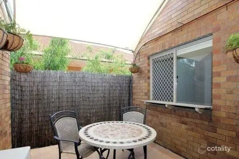 Property photo of 5 Daffodil Place Runcorn QLD 4113