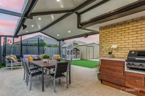 Property photo of 18 Barton Loop Piara Waters WA 6112