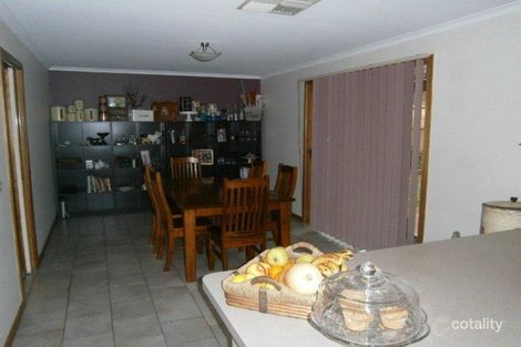 Property photo of 17 Poole Boulevard Swan Hill VIC 3585