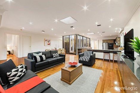 Property photo of 15 Powderham Road Caulfield North VIC 3161