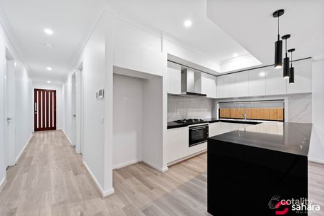 8 Dollarbird Dr, Deanside, VIC 3336