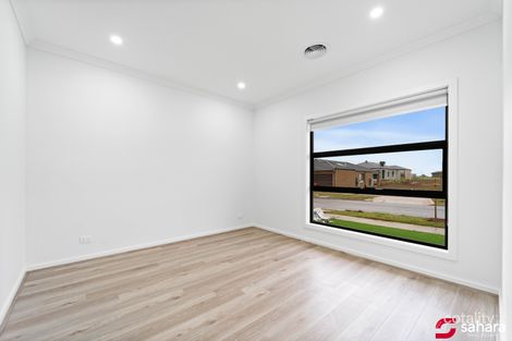 Property photo of 8 Dollarbird Drive Deanside VIC 3336