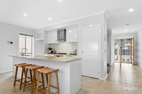 Property photo of 14 Womble Way Mernda VIC 3754