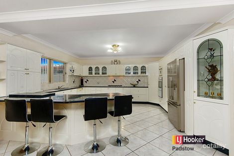 Property photo of 8 Corindi Close Hoxton Park NSW 2171