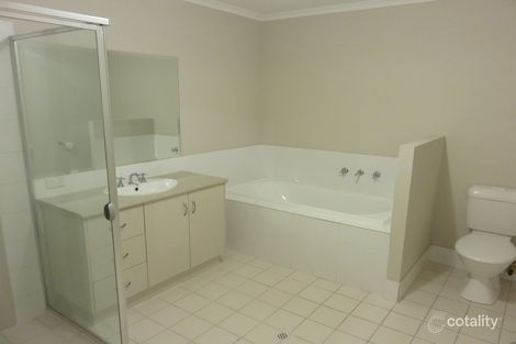 5 Swan Pl, Gawler East, SA 5118