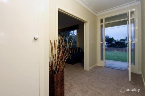 Property photo of 4 Picton Court Sale VIC 3850