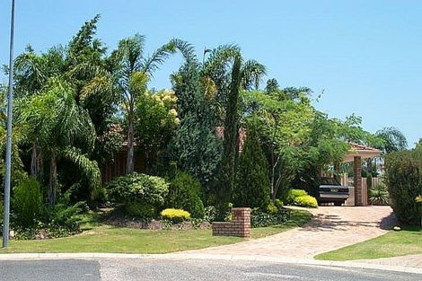 6 Pine Gdns, Woodvale, WA 6026