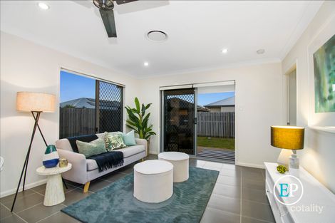 Property photo of 52 Iona Avenue Burdell QLD 4818