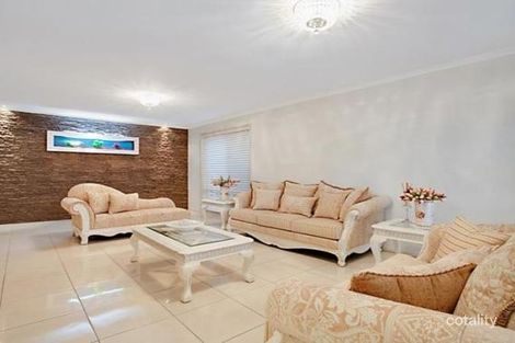 Property photo of 110 Greenway Drive West Hoxton NSW 2171
