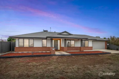 28 Creswick St, Miners Rest, VIC 3352