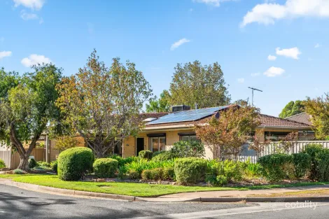 Property photo of 1 Evans Crescent Oaklands Park SA 5046