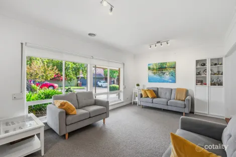 Property photo of 1 Evans Crescent Oaklands Park SA 5046