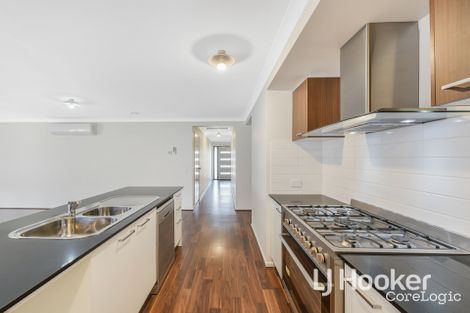 Property photo of 195 Heather Grove Clyde North VIC 3978