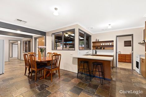 Property photo of 11 Winnifred Crescent Knoxfield VIC 3180