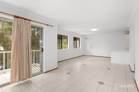 Property photo of 8/5 Brett Avenue Labrador QLD 4215