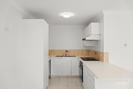 Property photo of 8/5 Brett Avenue Labrador QLD 4215