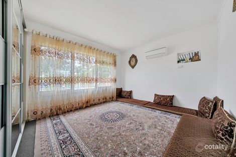 Property photo of 37 Chestnut Road Doveton VIC 3177