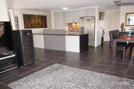 Property photo of 4 Vidar Crescent Ooralea QLD 4740