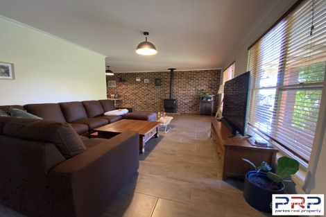 Property photo of 2 Mengarvie Road Parkes NSW 2870