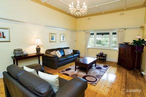 Property photo of 37 Rockbeare Grove Ivanhoe VIC 3079
