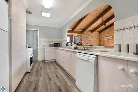 Property photo of 94A Lakeside Drive Kanahooka NSW 2530