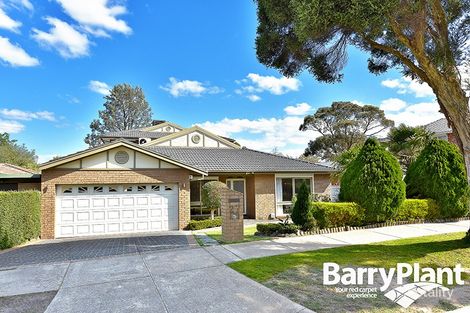 Property photo of 27 Mannering Drive Glen Waverley VIC 3150