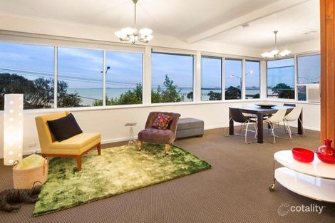 Property photo of 5/20 Marine Parade St Kilda VIC 3182