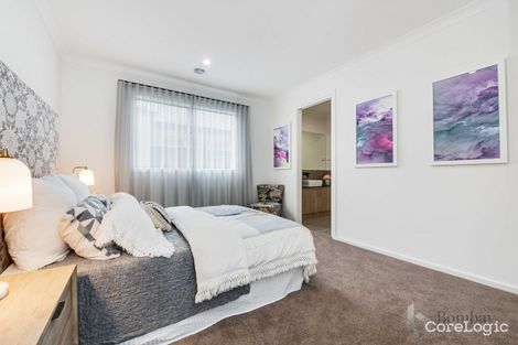 Property photo of 6 Carrington Drive Mickleham VIC 3064