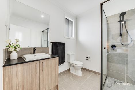 Property photo of 6 Carrington Drive Mickleham VIC 3064