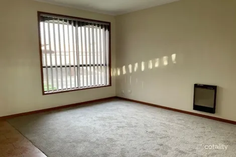 Property photo of 2/10 Herbert Avenue Hoppers Crossing VIC 3029