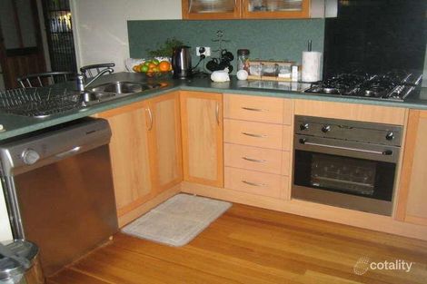 Property photo of 3 Nadia Court Endeavour Hills VIC 3802